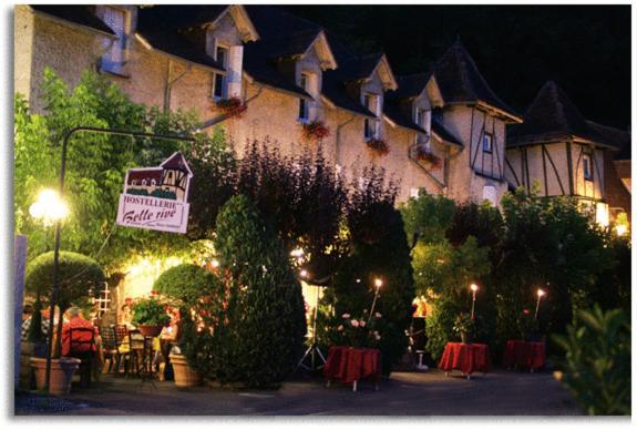 Hostellerie Belle Rive Gagnac-sur-Cere Eksteriør billede